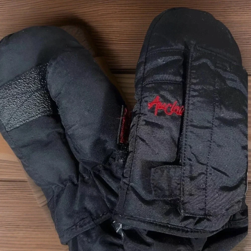 AUCLAIR Mittens Childs Unisex Black Adjustable 40 gm Insulation Ski/Snow Gloves